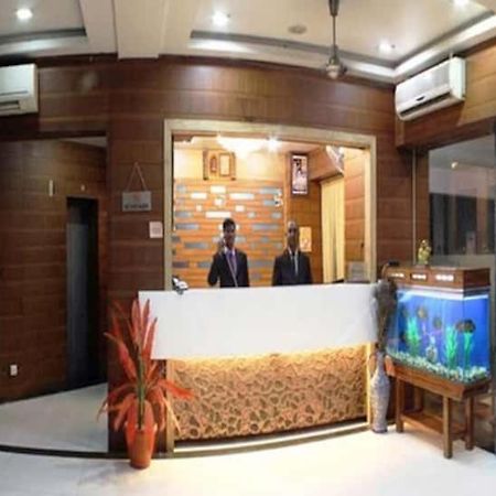 Hotel Puneet International Rāipur Kültér fotó