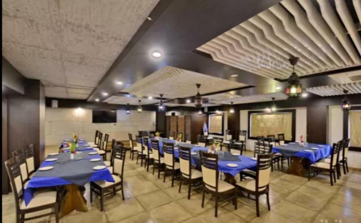 Hotel Puneet International Rāipur Kültér fotó
