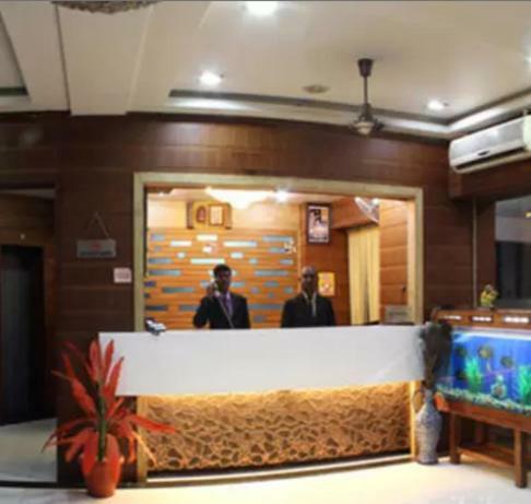 Hotel Puneet International Rāipur Kültér fotó