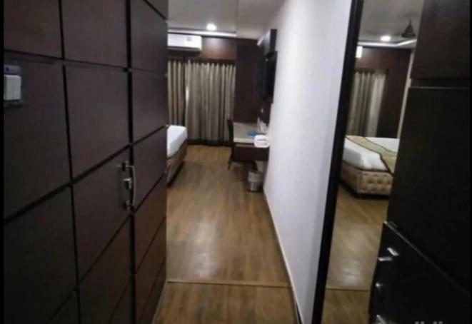 Hotel Puneet International Rāipur Kültér fotó