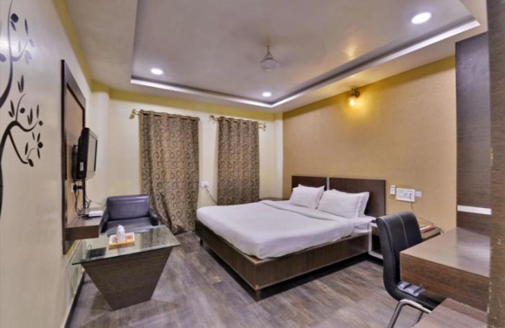 Hotel Puneet International Rāipur Kültér fotó