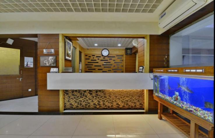 Hotel Puneet International Rāipur Kültér fotó